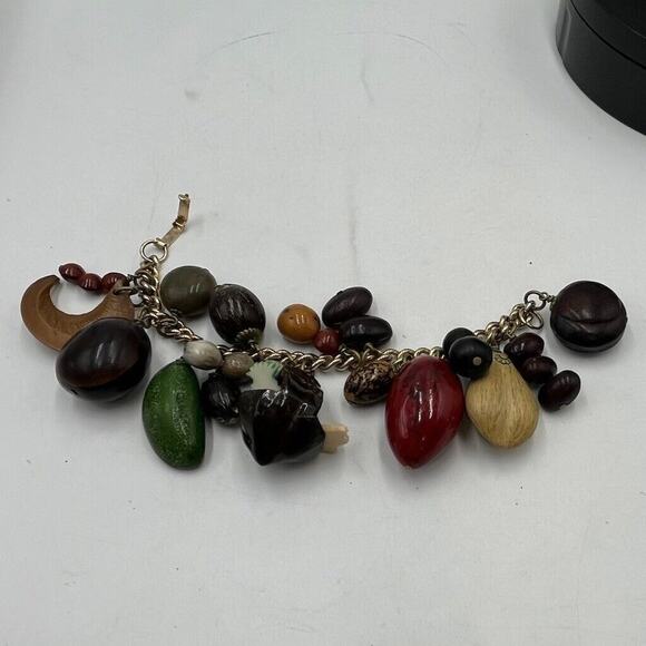 Rare HAWAIIAN Vintage Wooden Nuts Pods Seeds Nikar Handmade Charm Bracelet - Picture 4 of 16